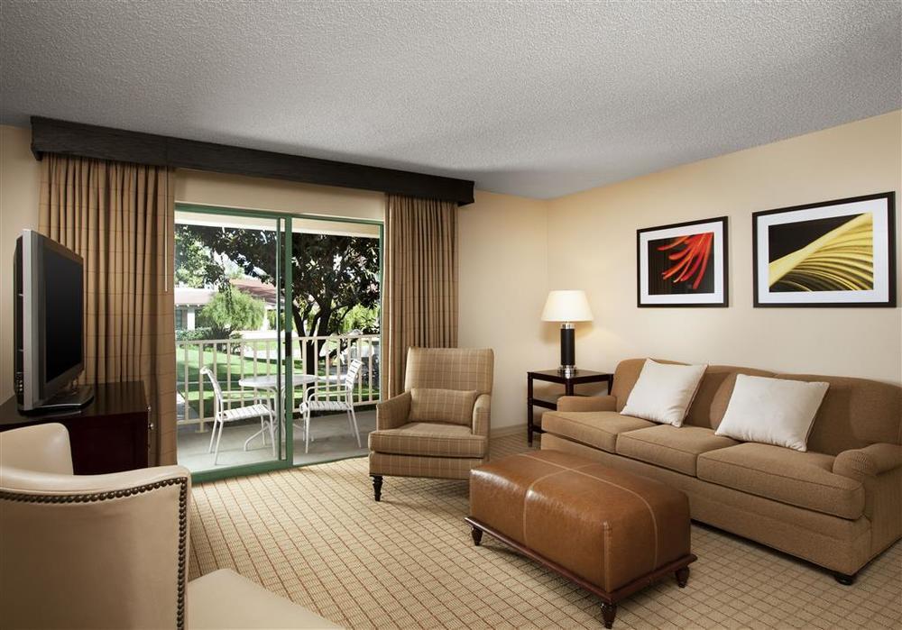 Sheraton San Jose Милпитас Стая снимка