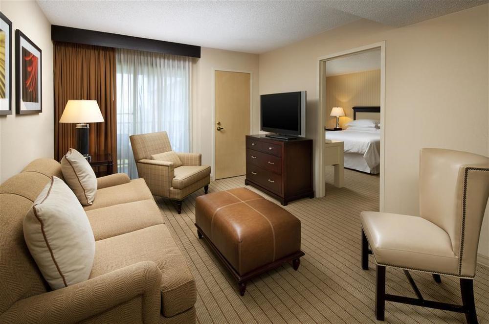 Sheraton San Jose Милпитас Стая снимка