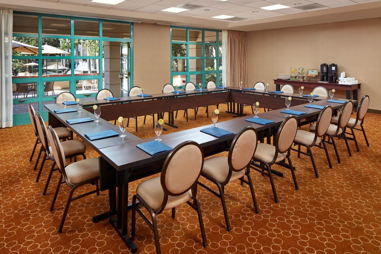 Sheraton San Jose Милпитас Екстериор снимка