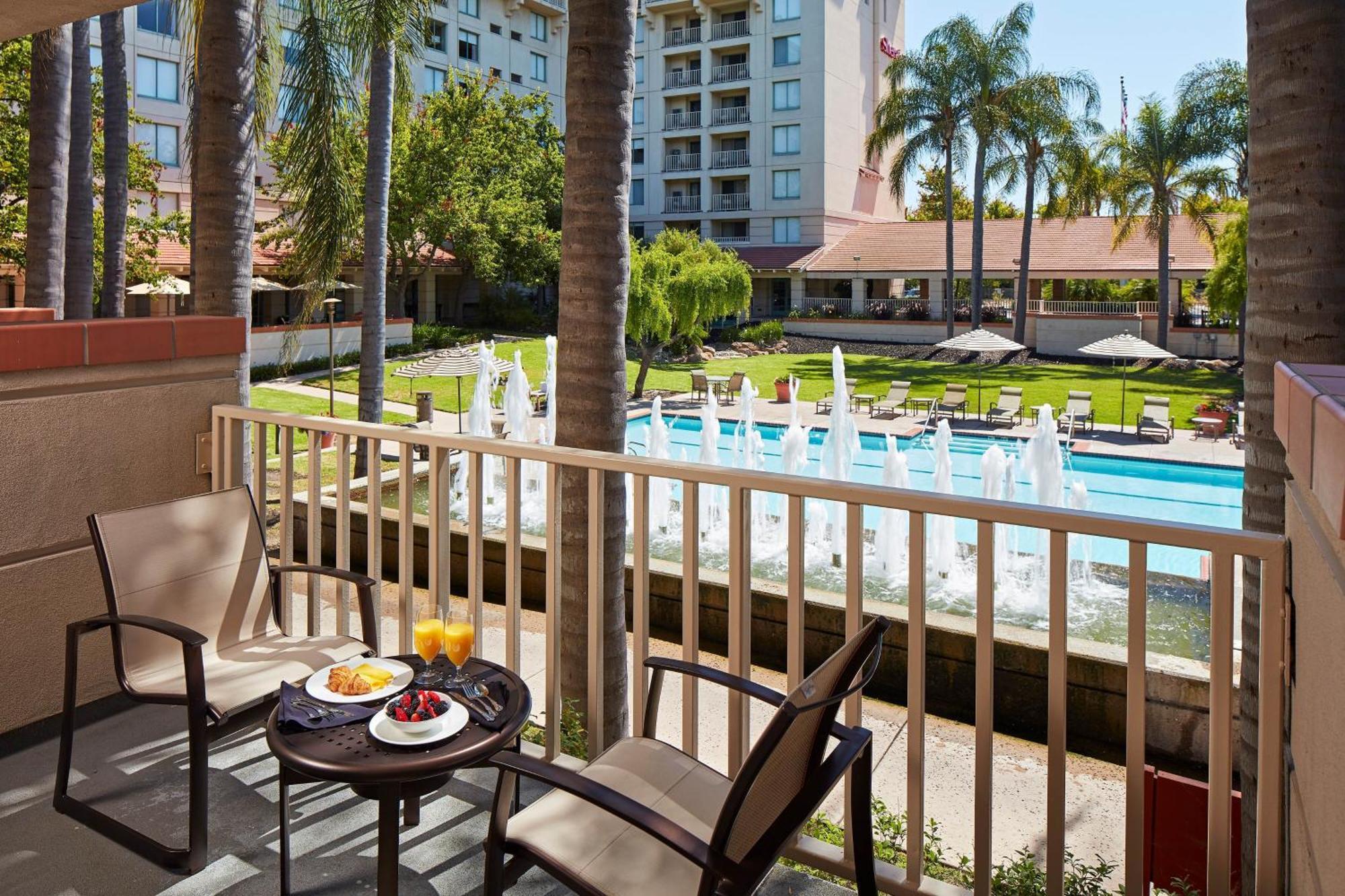 Sheraton San Jose Милпитас Екстериор снимка