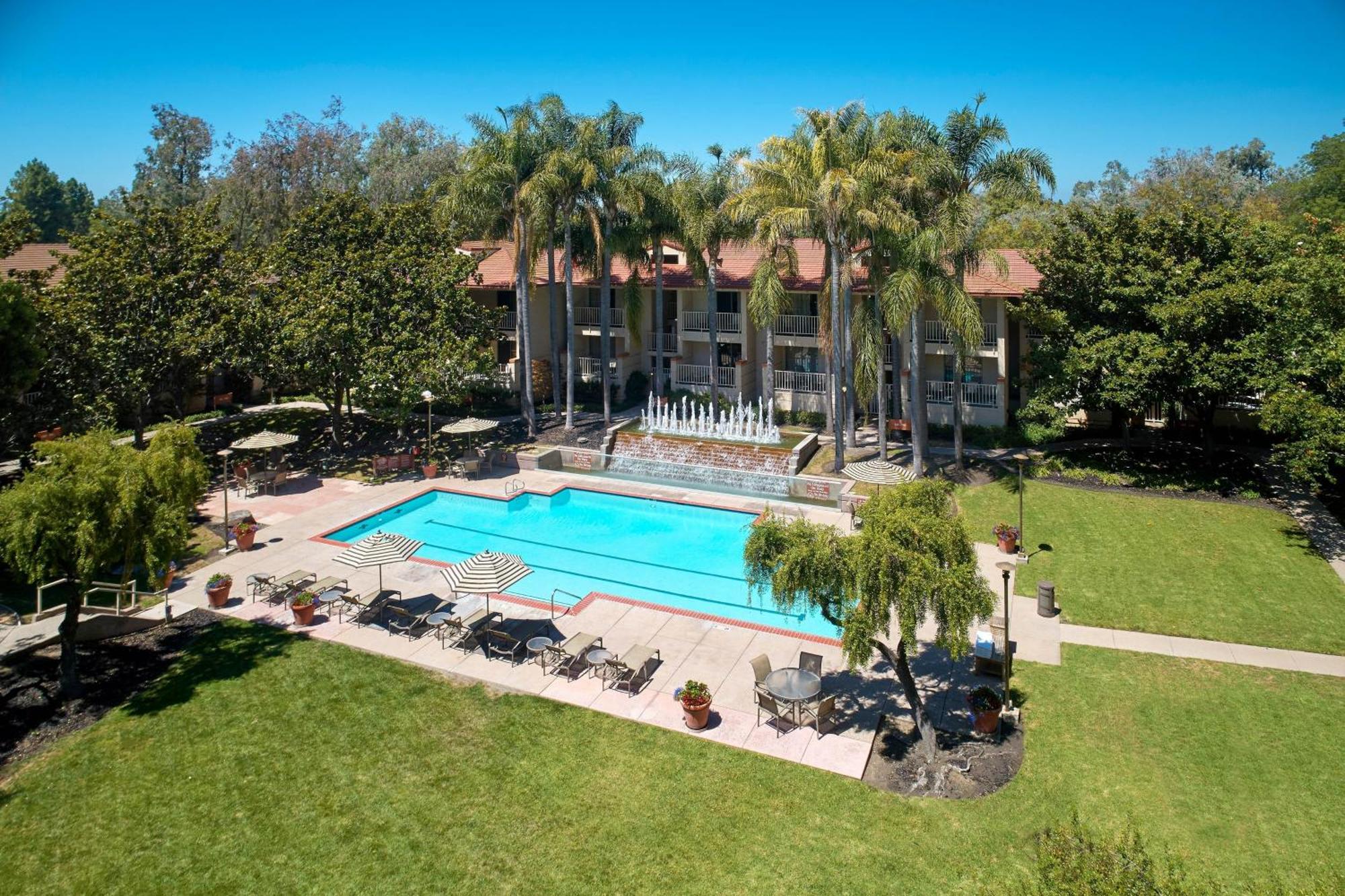 Sheraton San Jose Милпитас Екстериор снимка