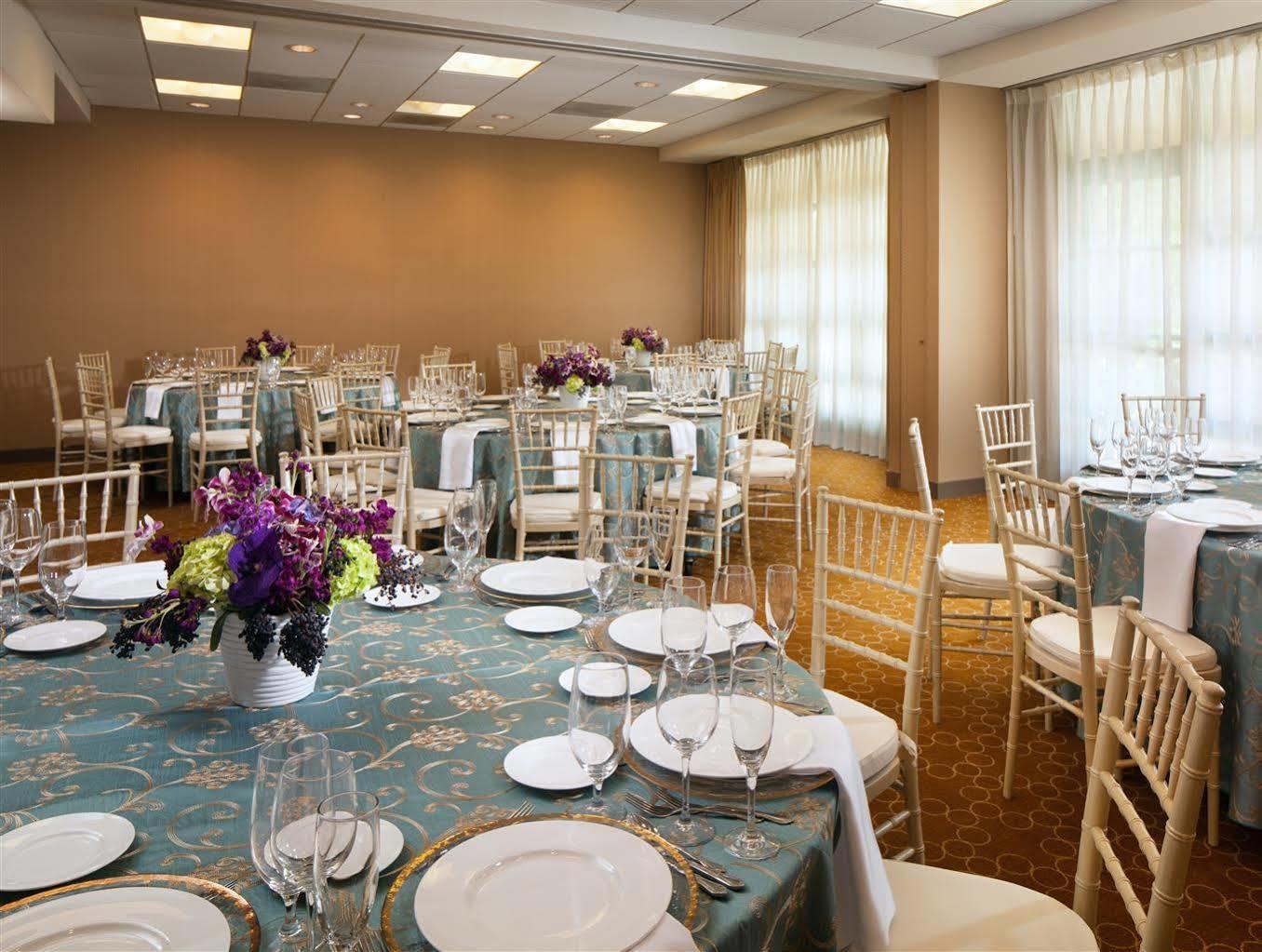 Sheraton San Jose Милпитас Екстериор снимка
